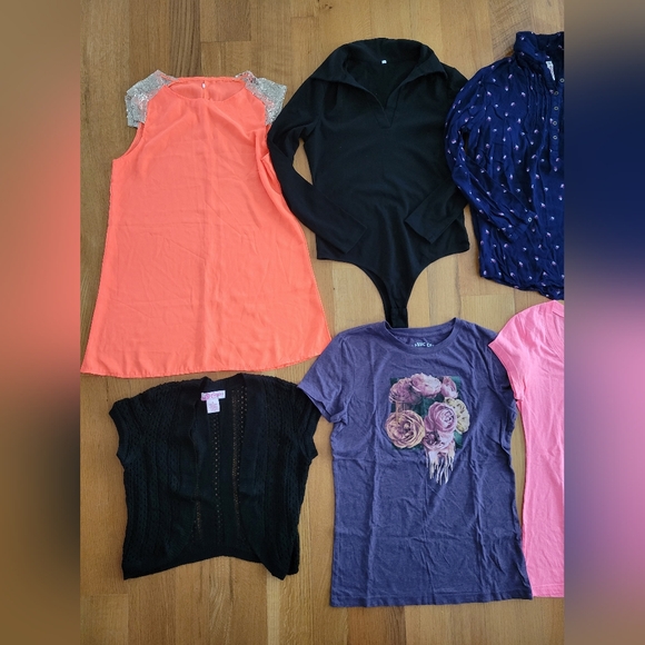 Bundle of size large clothes - Picture 2 of 13